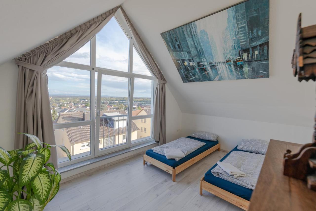 The Beverly Hills Of Frankfurt In Hofheim Penthouse Or Garden Bagian luar foto